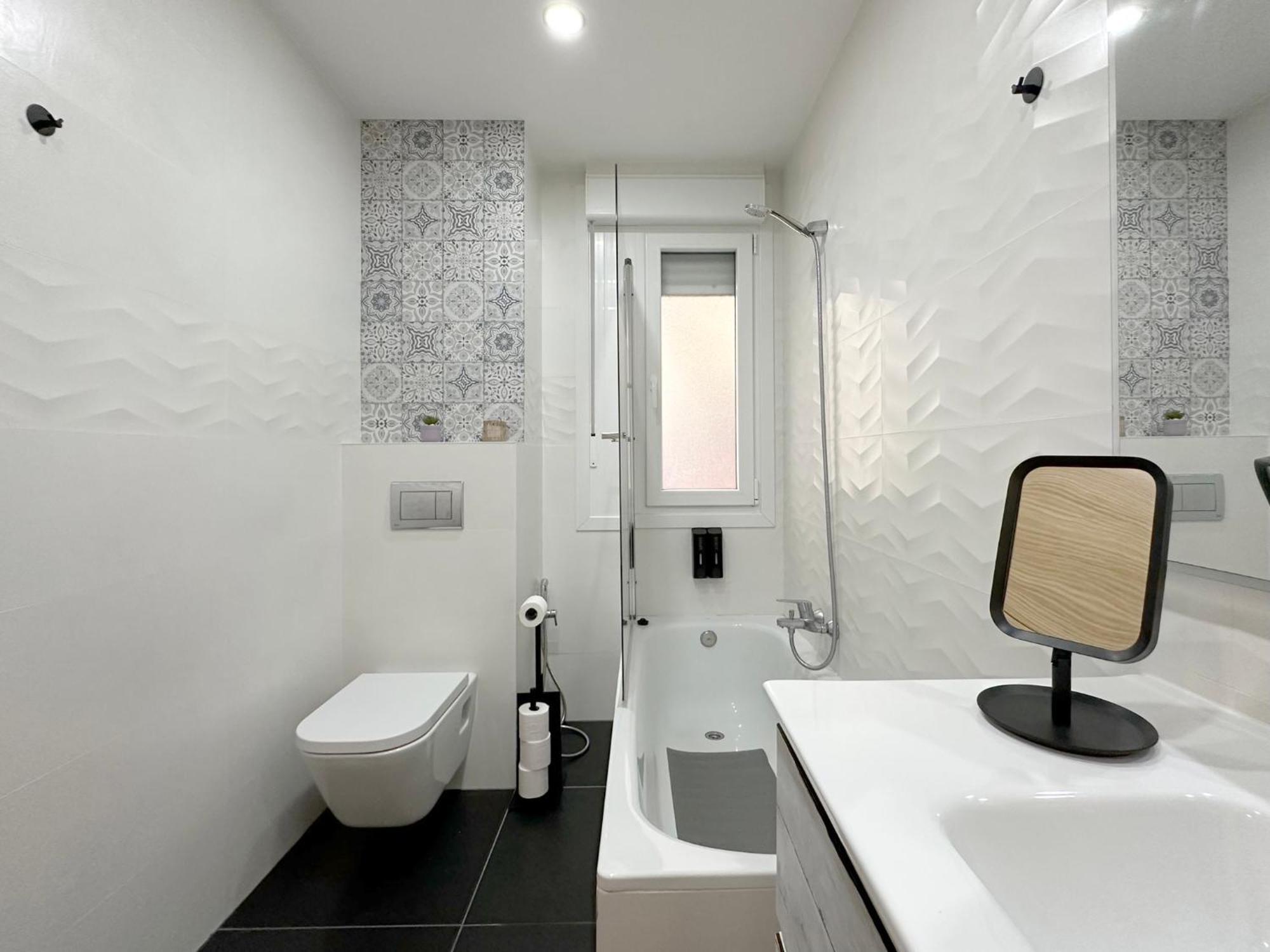 Encantador Apartamento Junto Al Ayuntamiento Bilbao Luaran gambar